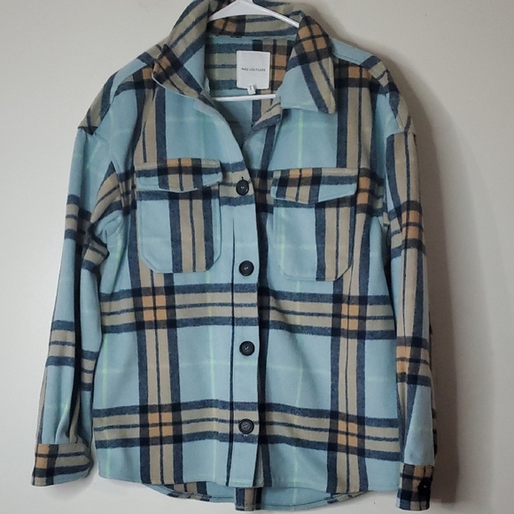 Avec Les Filles Plaid Shacket Size Medium Tiffany Blue Tan Button Shirt Flannel